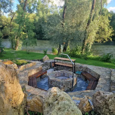 Garden * Bešeňová