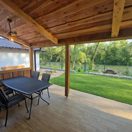 Garden * Bešeňová